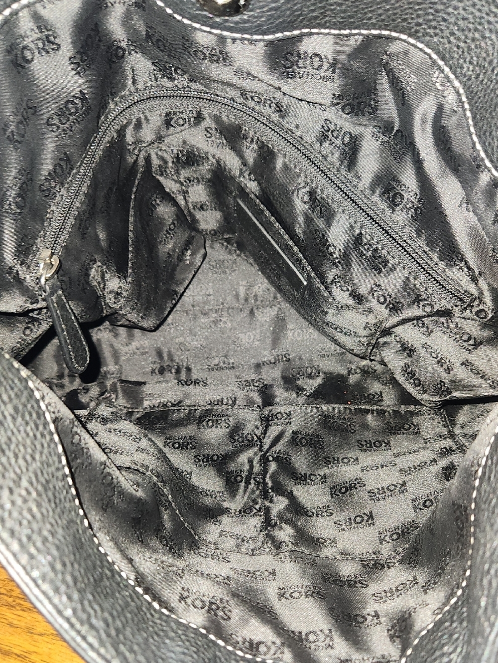 Michael Kors Tote Bag - Picture 8 of 10